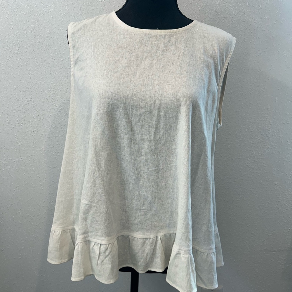 Charlie Paige Ivory Sleeveless Blouse